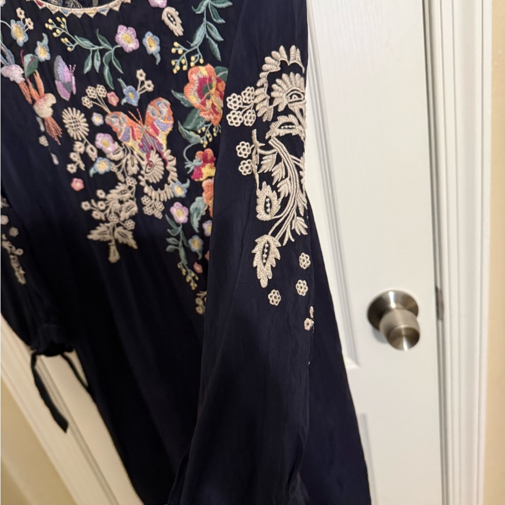 Johnny was Embroidered Navy Boho Tunic Dress with Floral Detail medium - Picture 6 of 7